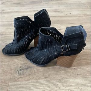 WOMENS booties